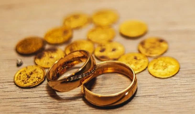 బంగారం ధరల్లో రికార్డు పెరుగుదల – ఢిల్లీలో 10 గ్రాములకు ₹1.3 లక్షలు; వెండి ధరలు కూడా ఎగసి పడ్డాయి