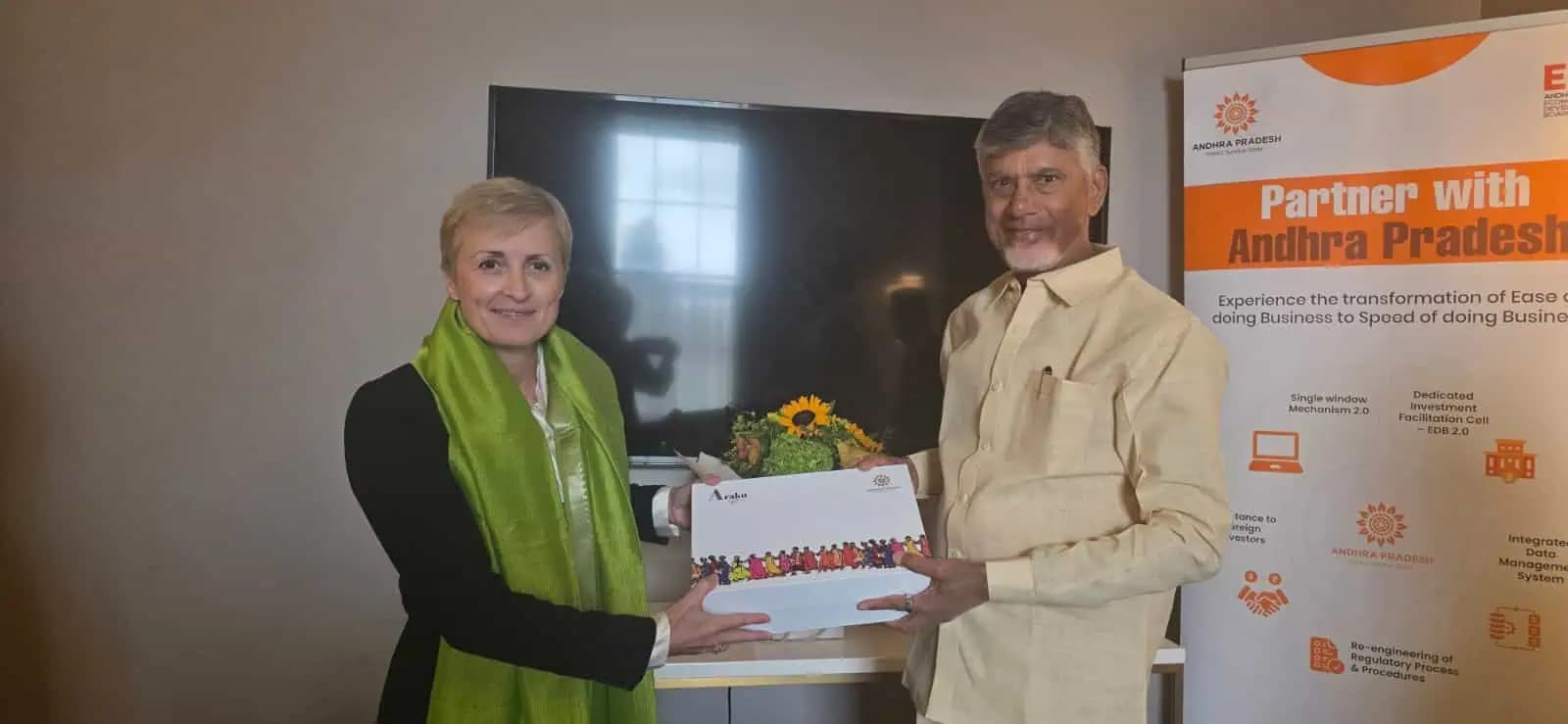 రోల్స్‌ రాయిస్‌తో చంద్రబాబు చర్చలు – ఆంధ్రప్రదేశ్‌ను ఏరోస్పేస్ కేంద్రంగా తీర్చిదిద్దే పథకం