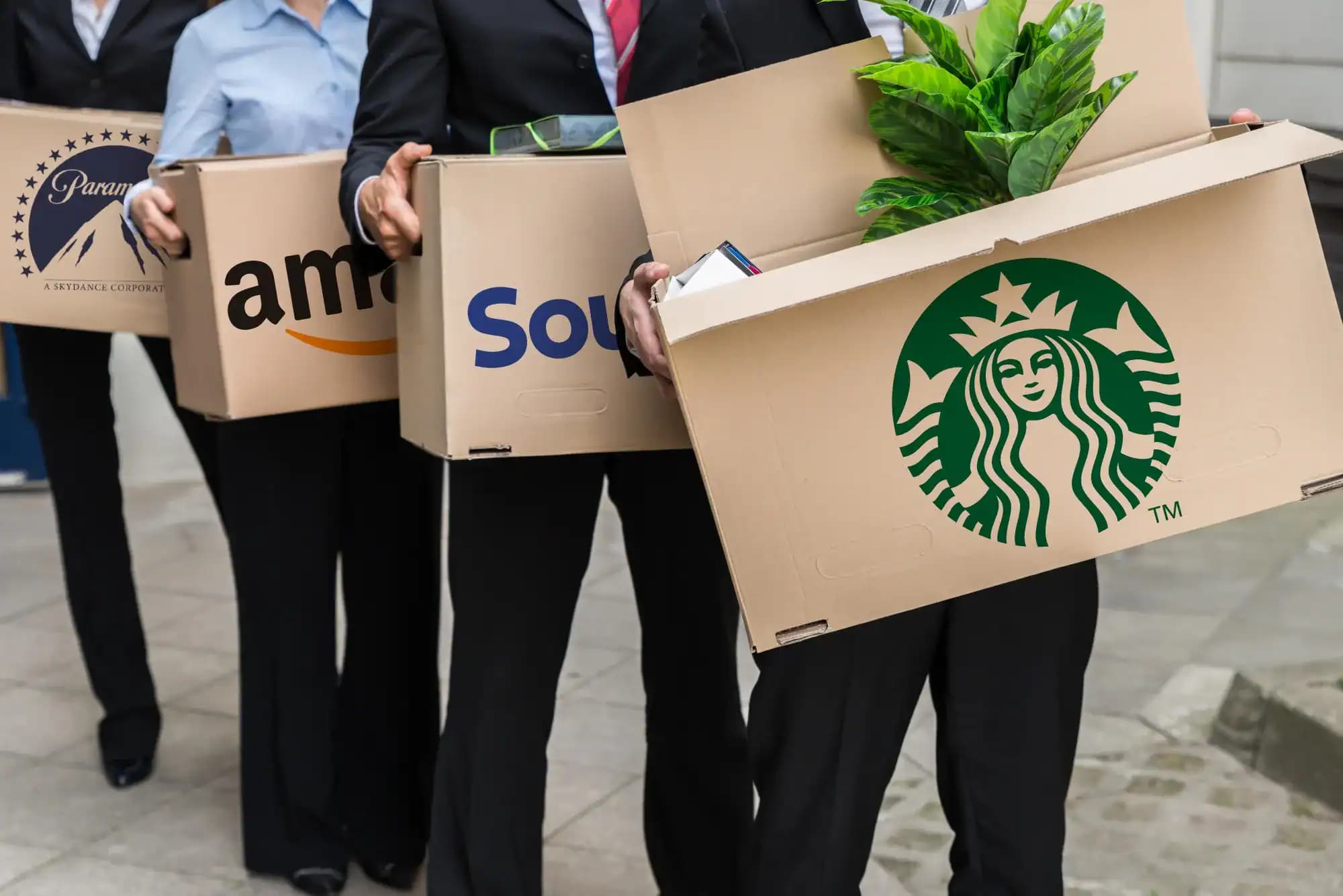 అమెరికాలో భారీగా ఉద్యోగ కోతలు – 14 ఏళ్లలో కనిష్ట స్థాయికి నియామకాలు