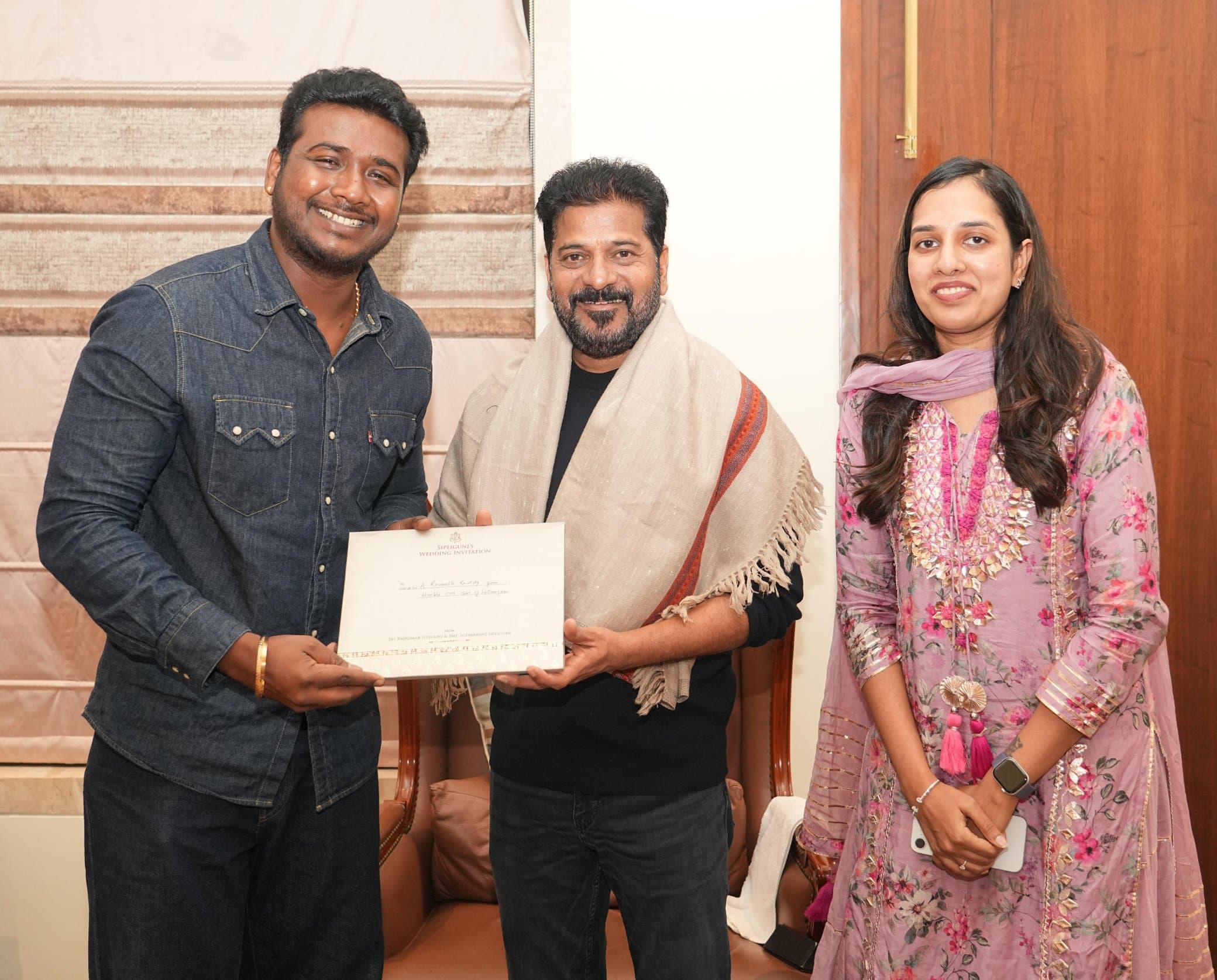 వివాహ వేడుకకు ముందు సీఎం రేవంత్‌ను ప్రత్యేకంగా కలిసి వచ్చిన రాహుల్- హరిణ్య జంట!