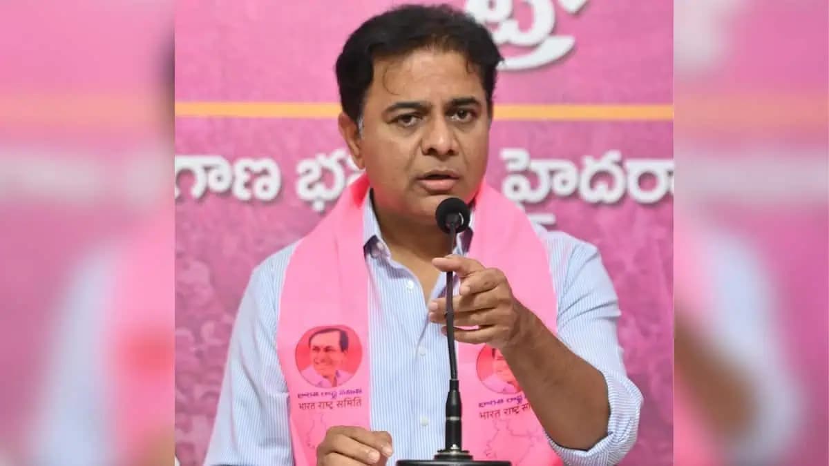 హైదరాబాద్ లో  రూ.5 లక్షల కోట్ల భారీ స్కాం - కేటీఆర్ ఆరోపణ