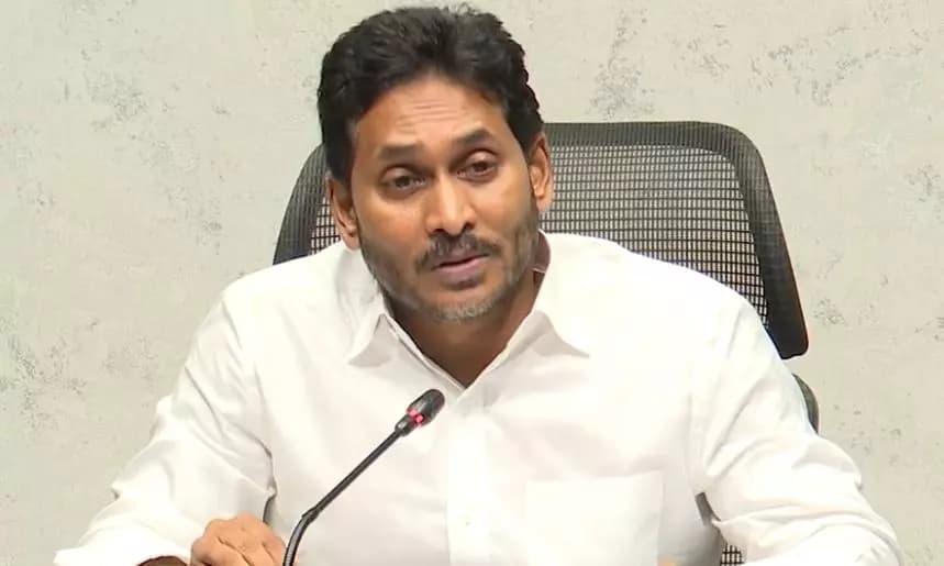 జగన్ కోర్టు వీడియో షేర్ చేసేవారిపై చర్య