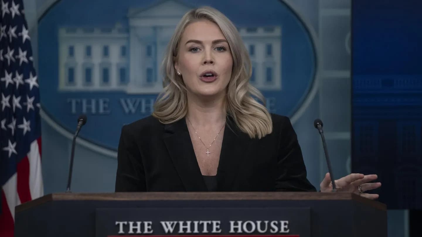 వైట్ హౌస్ ప్రెస్ సెక్రటరీ కుటుంబానికి చెందిన మహిళను ICE అదుపులోకి తీసుకుంది