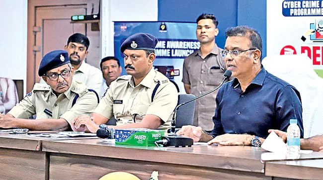 ఐ బొమ్మ రవి కస్టడీ కి నాంపల్లి కోర్టు అనుమతి