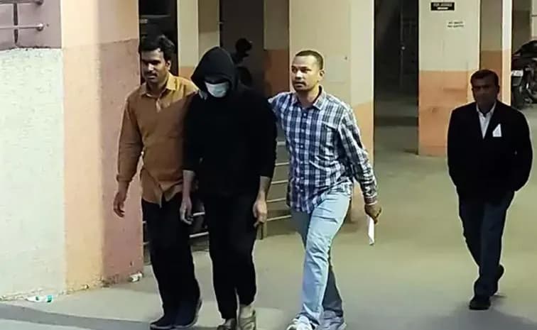 హైదరాబాద్: నేడు ఐ-బొమ్మ రవి బెయిల్ పిటిషన్ విచారణ..