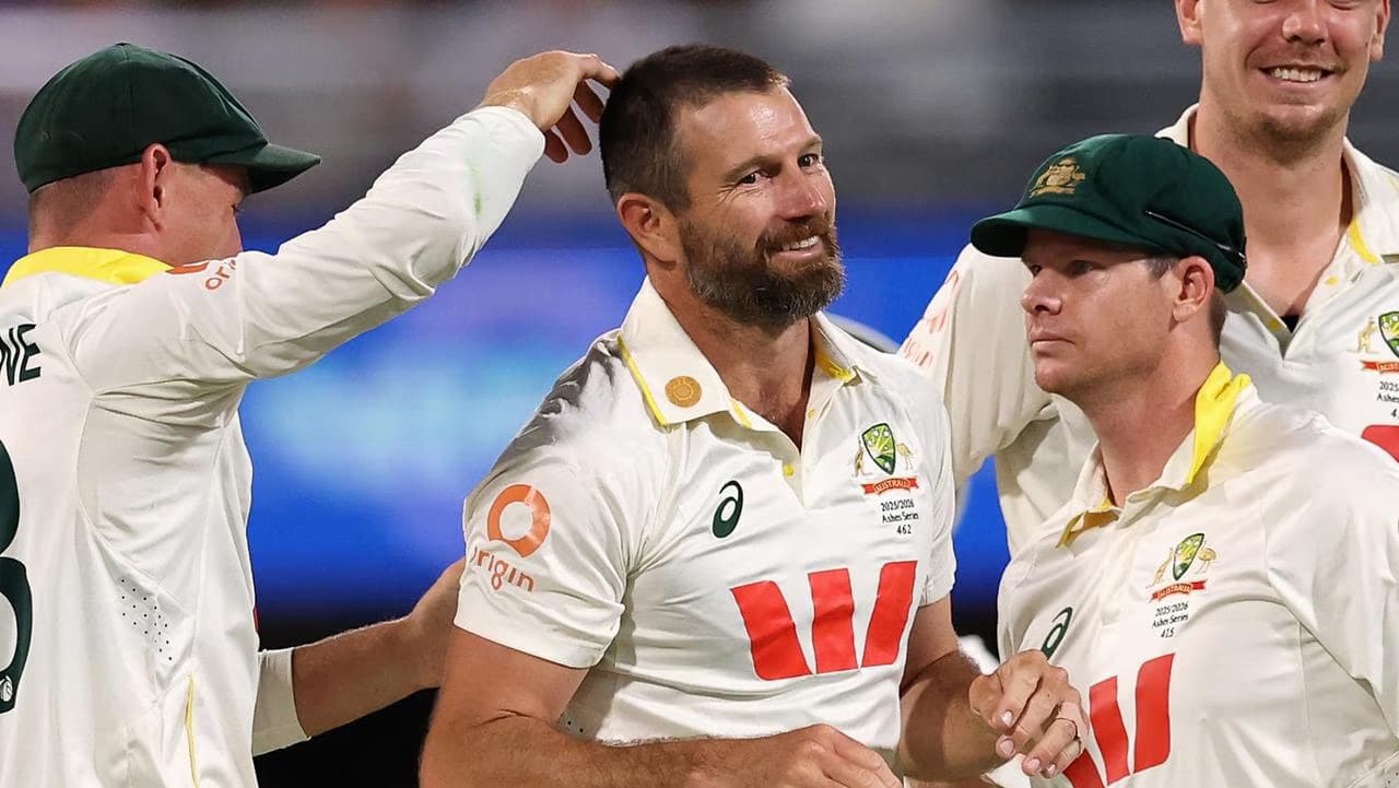 యాషెస్‌లో ఆస్ట్రేలియా దాడి ఆగట్లేదు ....ఇంగ్లాండ్‌ కు రెండో టెస్టులో మరో ఓటమి
