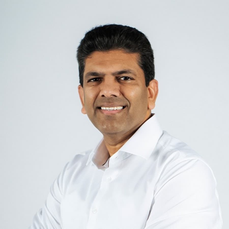 అమెరికా నుంచి వచ్చి అగ్రస్థానం సాధించిన పెమ్మసాని