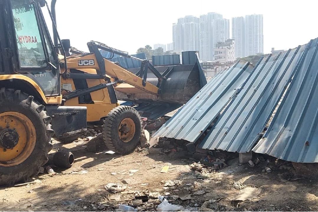 మియాపూర్‌ లో ₹600 కోట్లు విలువైన ప్రభుత్వ భూమిని స్వాధీనం చేసుకున్న హైడ్రా