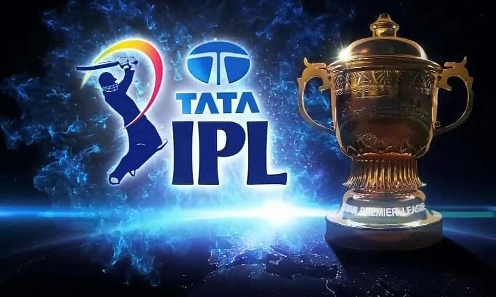 మరి కొద్ది గంటల్లో  IPL2026 వేలం  ఫ్రాంచైజీ ల పర్స్ లు, ఖాళీ గా ఉన్న స్లాట్స్