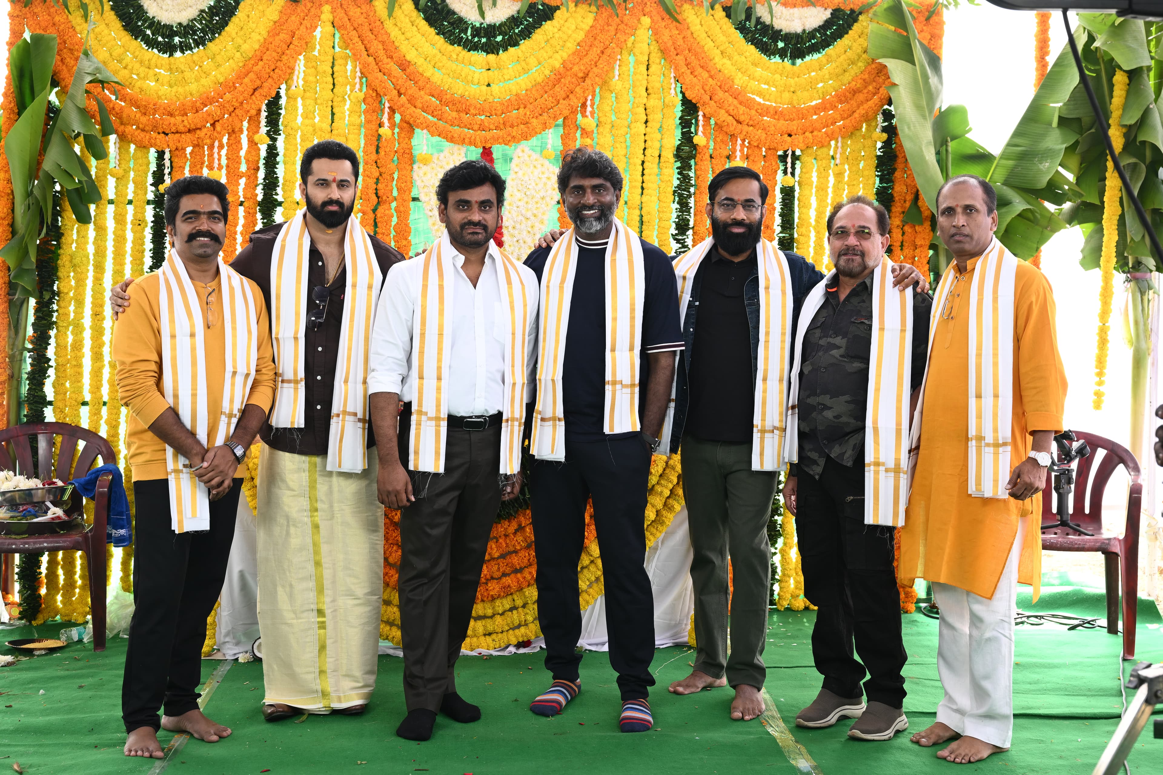 మోదీ బయోపిక్ "మా వందే" షూటింగ్ షురూ