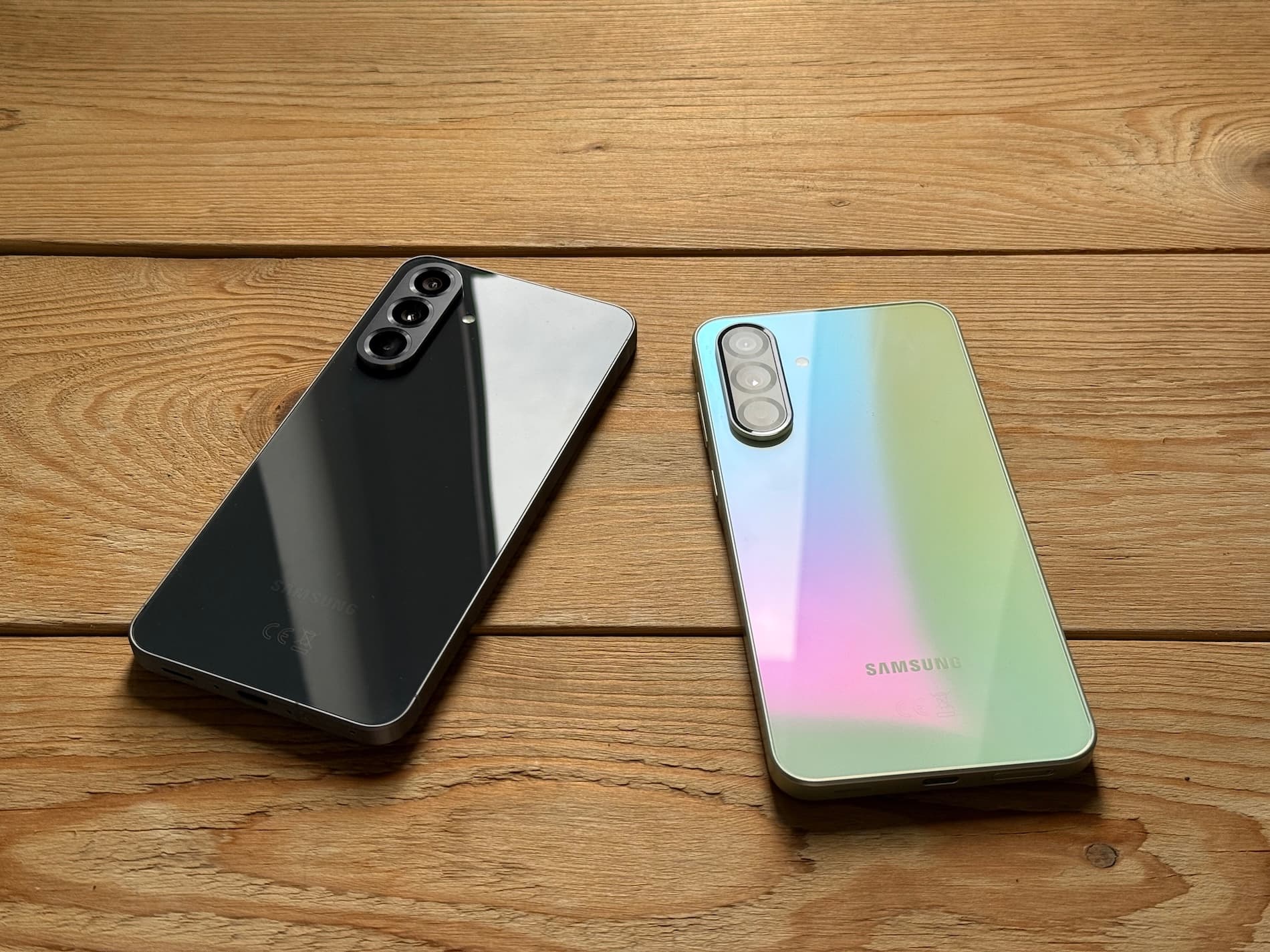 సామ్‌సంగ్ మిడ్‌రేంజ్‌లో కెమెరా విప్లవం..! గెలాక్సీ A37, A57కి భారీ సెన్సర్ అప్‌గ్రేడ్స్