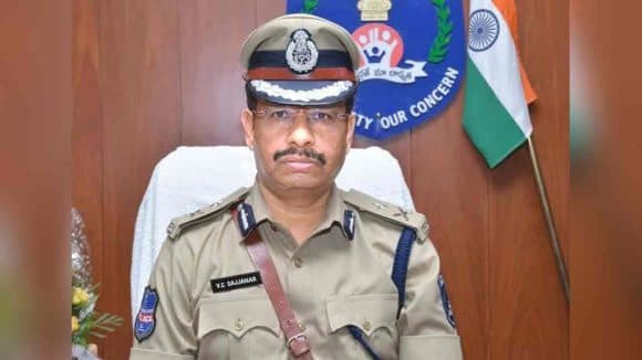 న్యూ ఇయర్ రోజున ఇంట్లోనా.. జైలులోనా? మీరే నిర్ణయించుకోండి – సీపీ సజ్జనార్