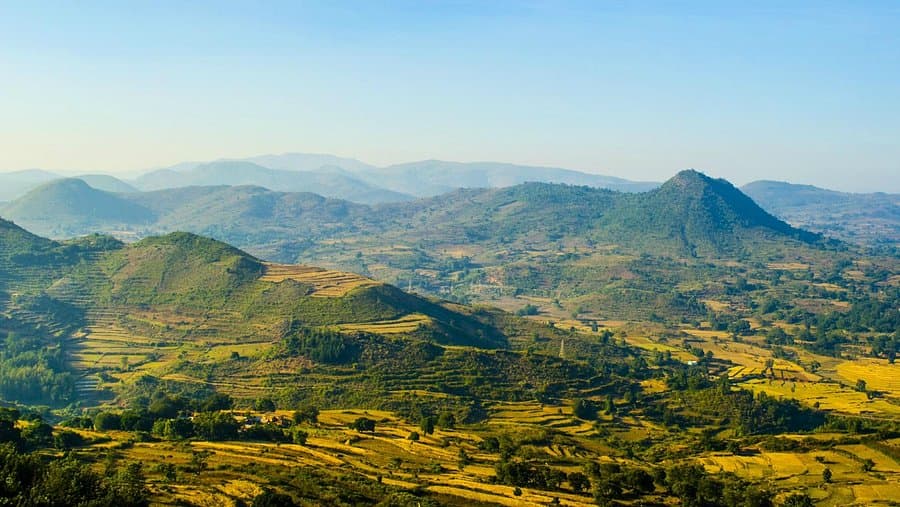 ఇయర్ ఎండ్ రద్దీతో అరకు లోయ హౌస్ ఫుల్