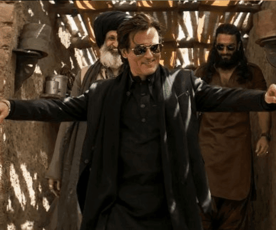 ఒక్క ఏడాదిలో 2 వేల కోట్ల వసూళ్లు- అక్షయ్ ఖన్నా రికార్డ్... 