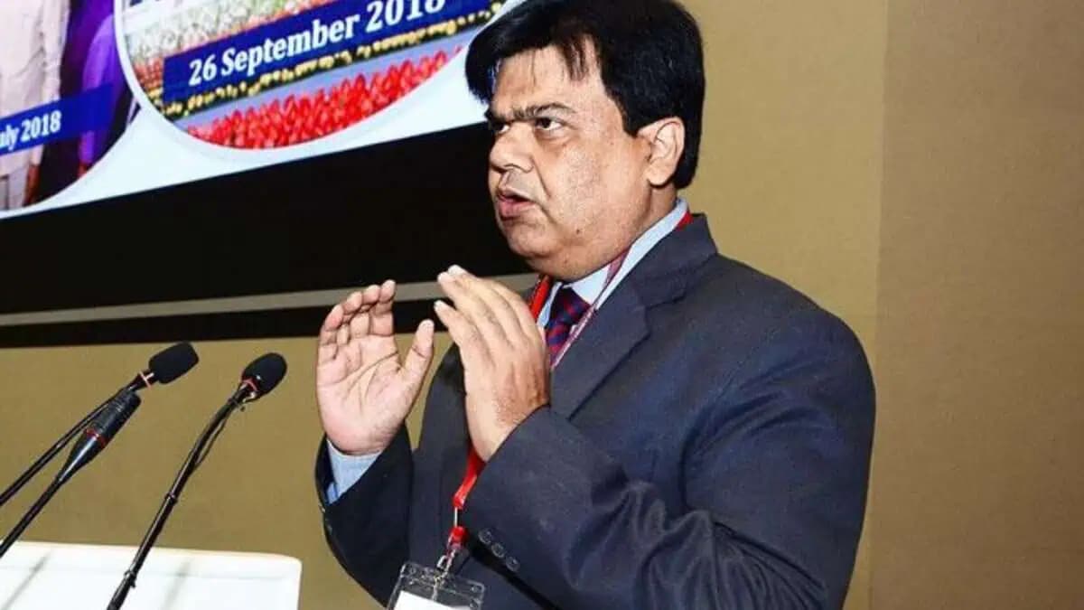 ఇరు పార్టీలకు ప్రవీణ్ ప్రకాష్ రిక్వెస్ట్..