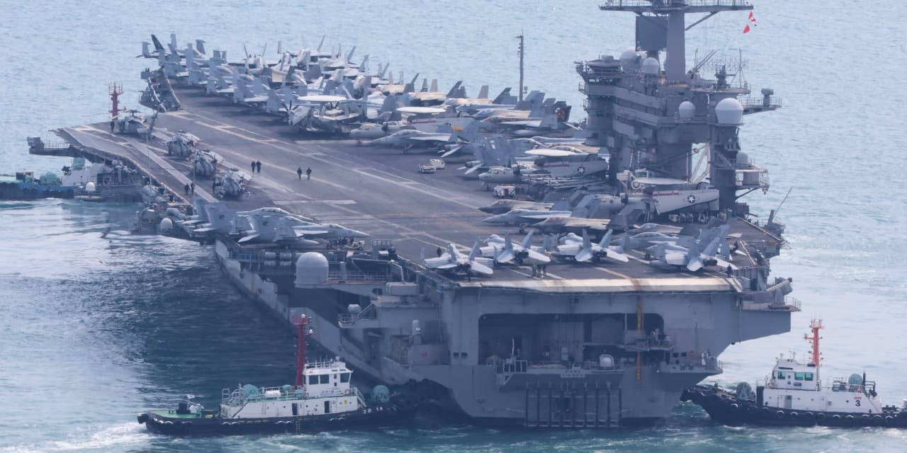 పశ్చిమాసియాలో యుద్ధ మేఘాలు: ఇరాన్ సమీపానికి అమెరికా యుద్ధ నౌకల మోహరింపు