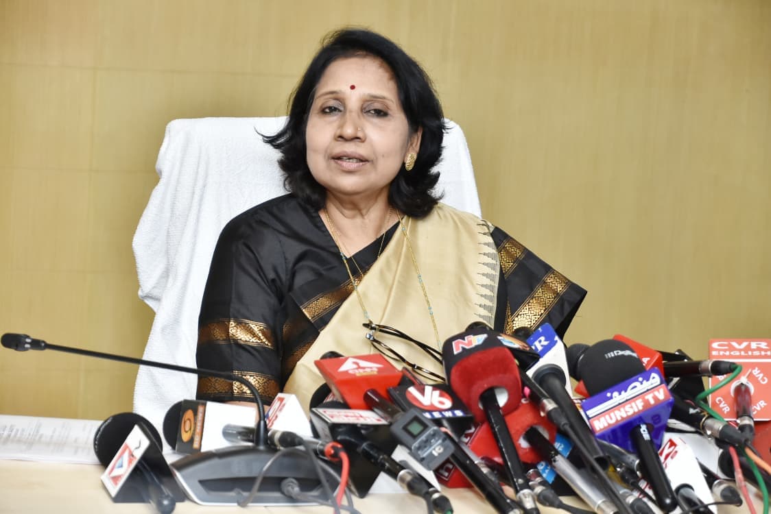 వచ్చే నెల 11 న మున్సిపల్ ఎన్నికలు, షెడ్యూల్ రిలీజ్ చేసిన SEC