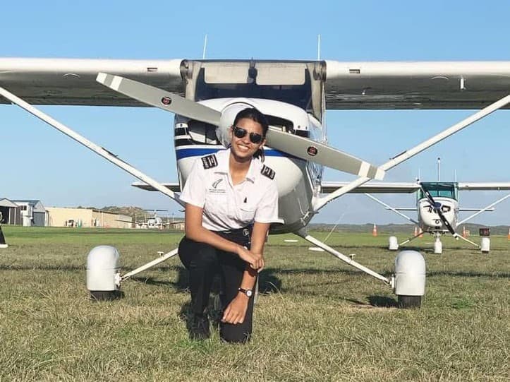 అజిత్ పవార్ విమానంలో లేడీ పైలట్ మృతి