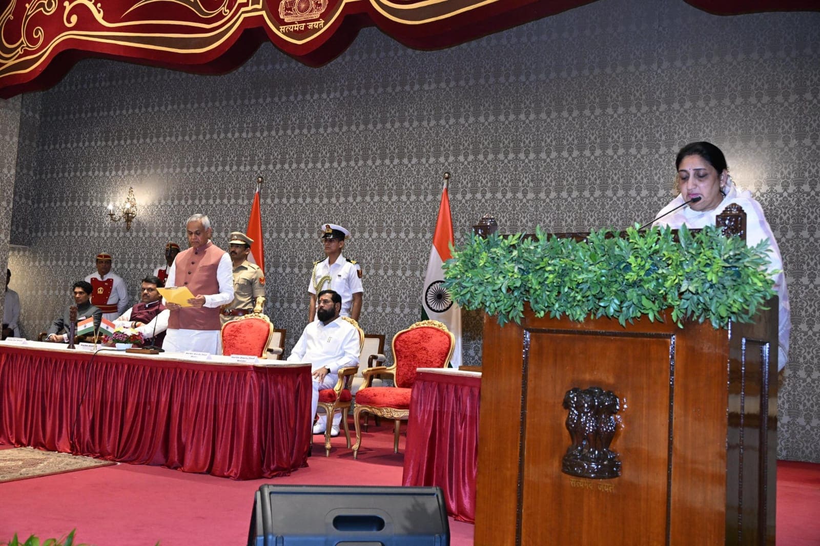 మహారాష్ట్ర తొలి మహిళా డిప్యూటీ సీఎంగా సునేత్ర పవార్‌..