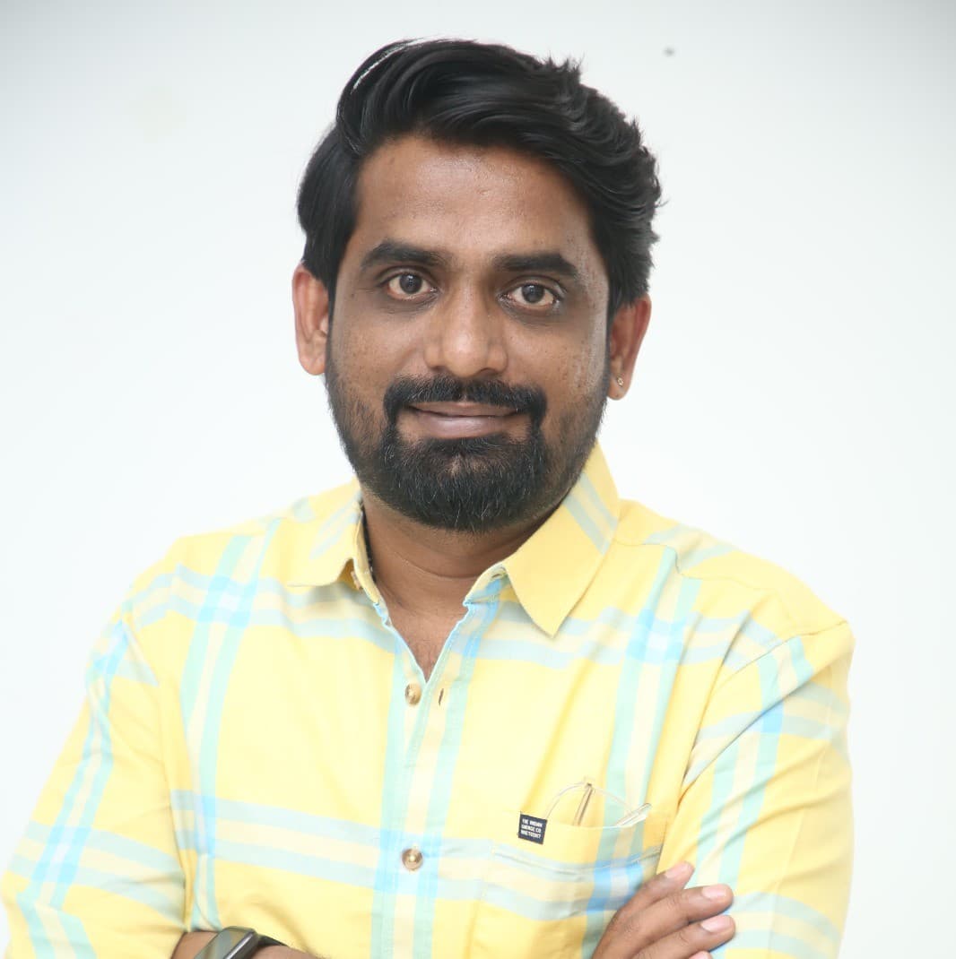 ‘హే భగవాన్‌’ అవుట్ అండ్ అవుట్ కామెడీ ఎంటర్టైనర్‌గా ఉంటూనే మంచి ఎమోషన్స్‌తో అందరినీ ఆకట్టుకుంటుంది - గోపీ అచ్చర