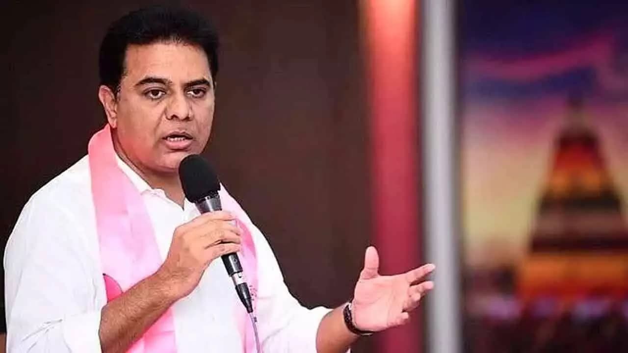 మునిసిపల్‌ ఫలితాల పై కేటీఆర్‌ స్పందన