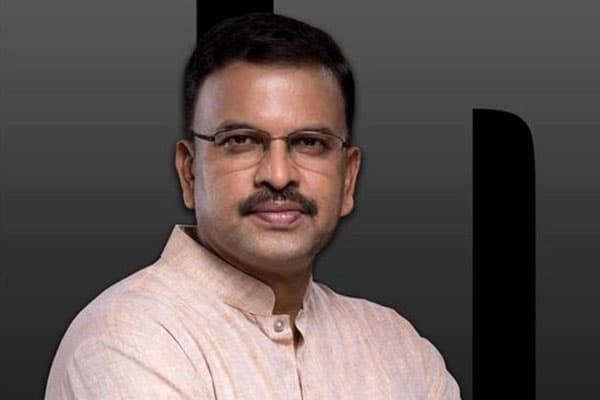 రాజకీయాలకు గుడ్‌బై… మేఘా కంపెనీలో జేడీ లక్ష్మీ నారాయణ