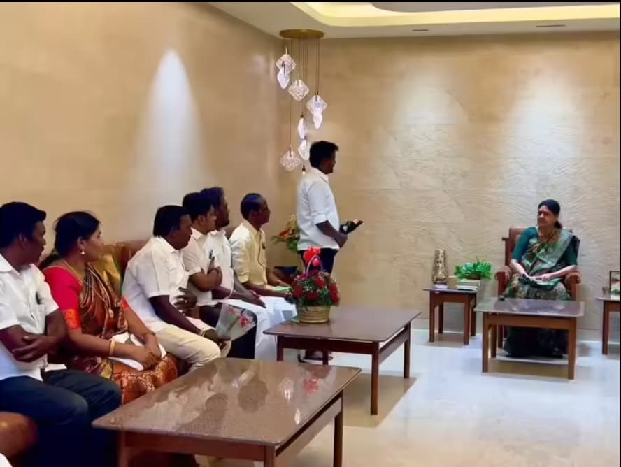 కొత్త రాజకీయ పార్టీ స్థాపనకు సిద్ధమైన శశికళ!