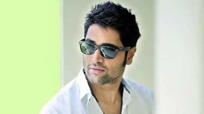 నిట్‌ వరంగల్‌లో స్ప్రింగ్‌స్ప్రీ-2026 వేడుకలకు అడివి శేష్ శ్రీకారం!