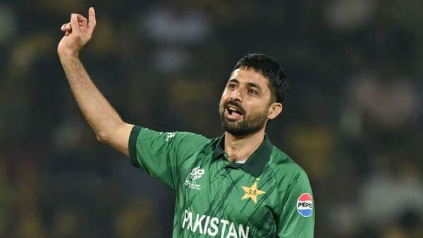 శ్రీలంక ఫ్యాన్స్ సారీ చెప్పిన కెప్టెన్