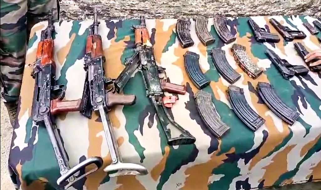 సీఎం రేవంత్ రెడ్డి ముందు నేడు భారీగా మావోయిస్టుల లొంగుబాటు