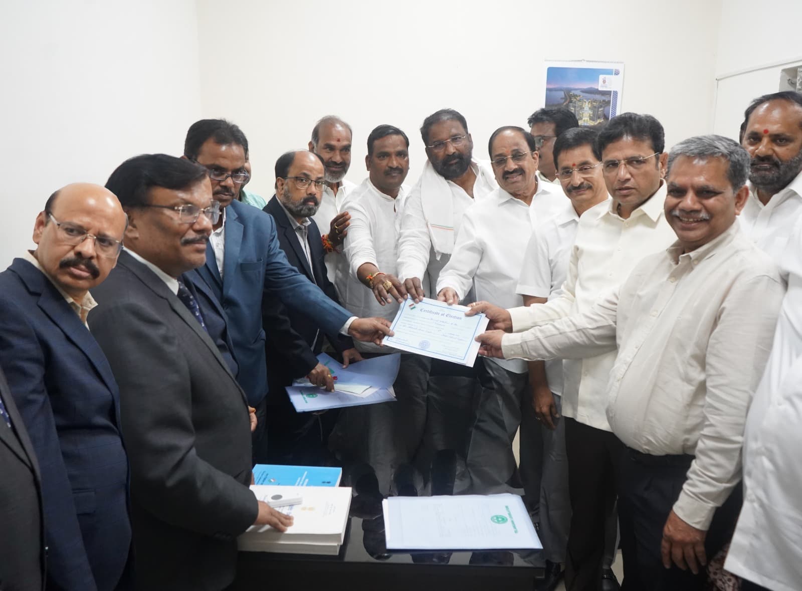 రాజ్యసభ సభ్యులుగా ఎన్నికైన సింఘ్వీ, నరేందర్ రెడ్డి