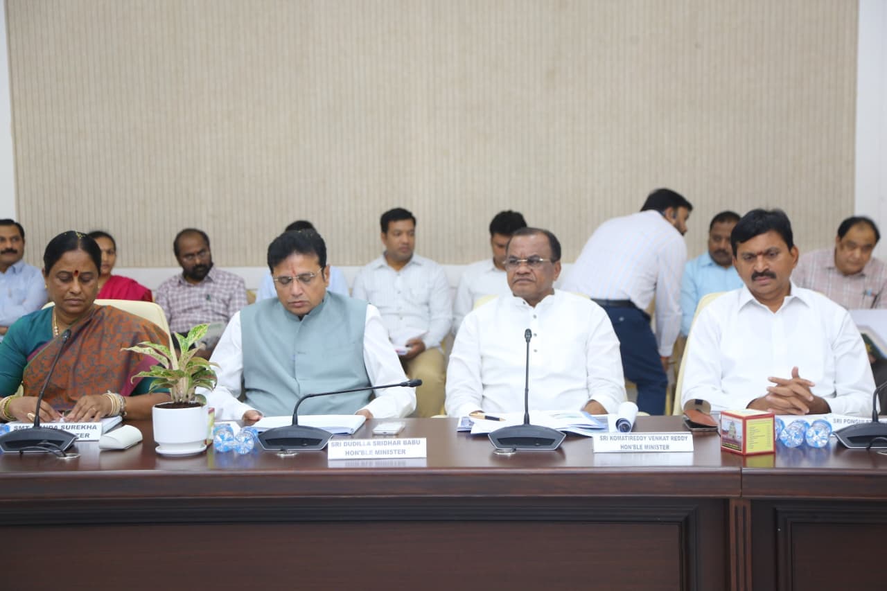 బాసర నుంచి భద్రాచలం వరకు దేవాలయాల అభివృద్ధి ప్రణాళిక - మంత్రి పొంగులేటి