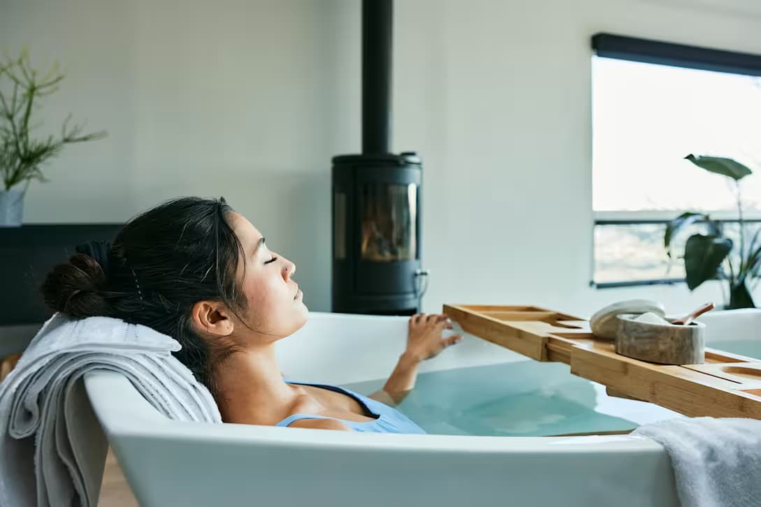 వెన్నునొప్పికి ఉప్పు నీటి స్నానం ఉపయోగకరం - వైద్యులు