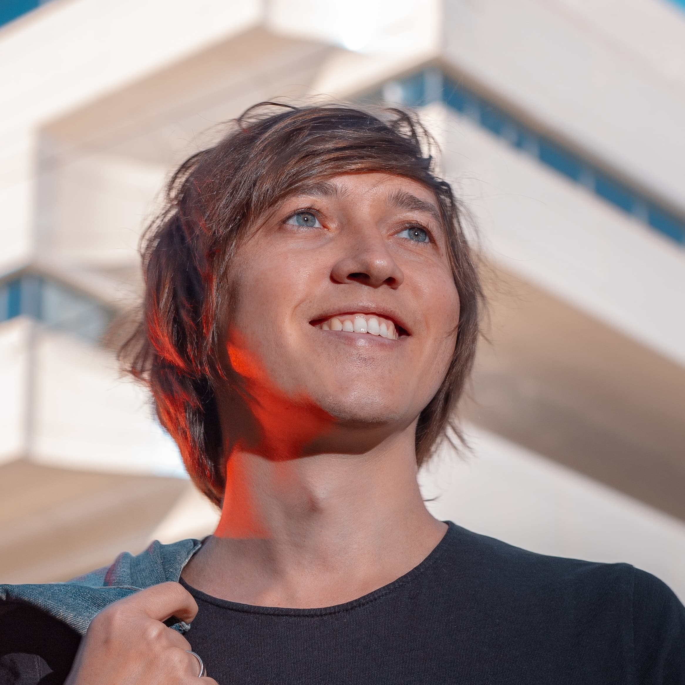 ఏఐతో అప్లికేషన్ సృష్టి సులభం - ఆండ్రూ జకోనోవ్