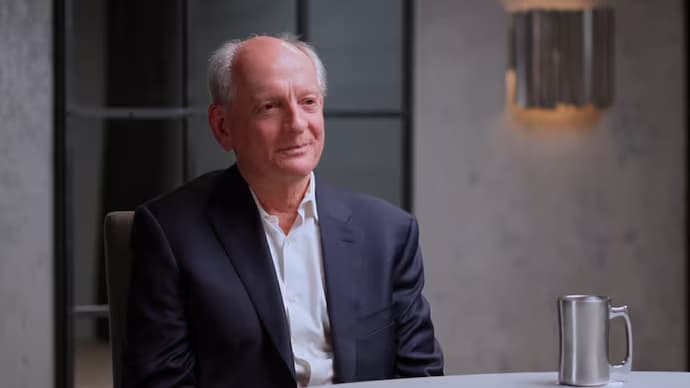 స్టువర్ట్ రస్సెల్ హెచ్చరిక: ఏఐ చేత సీఈఓలే రిప్లేస్ అవుతారా?