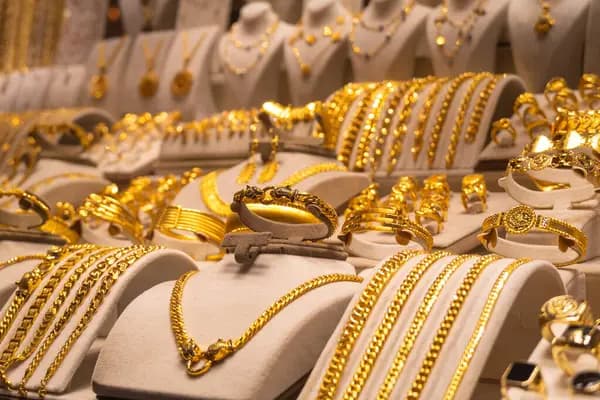 మళ్లీ తగ్గిన బంగారం, వెండి ధరలు..